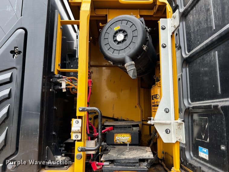 image for item DQ1984 2016 Caterpillar 336FL  excavator