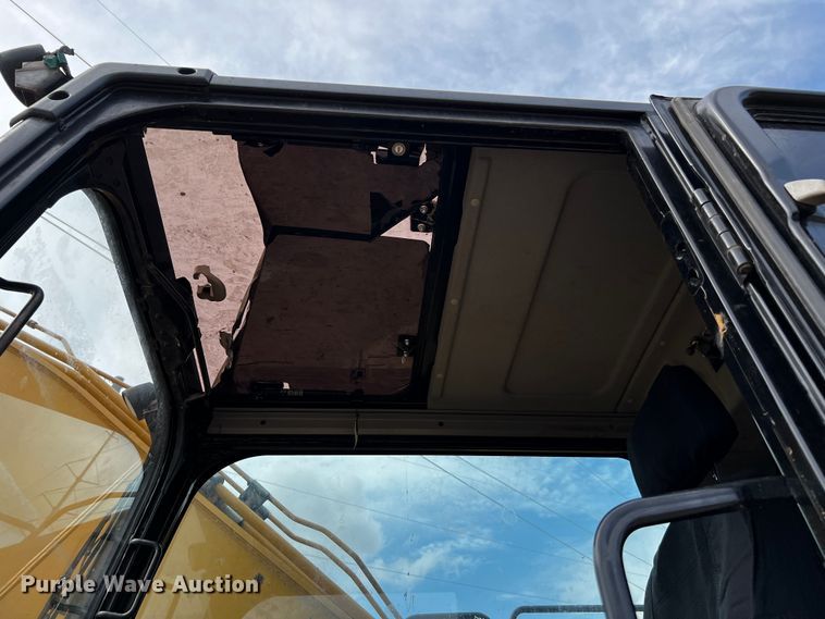 image for item DQ1985 2015 Caterpillar 336FL  excavator