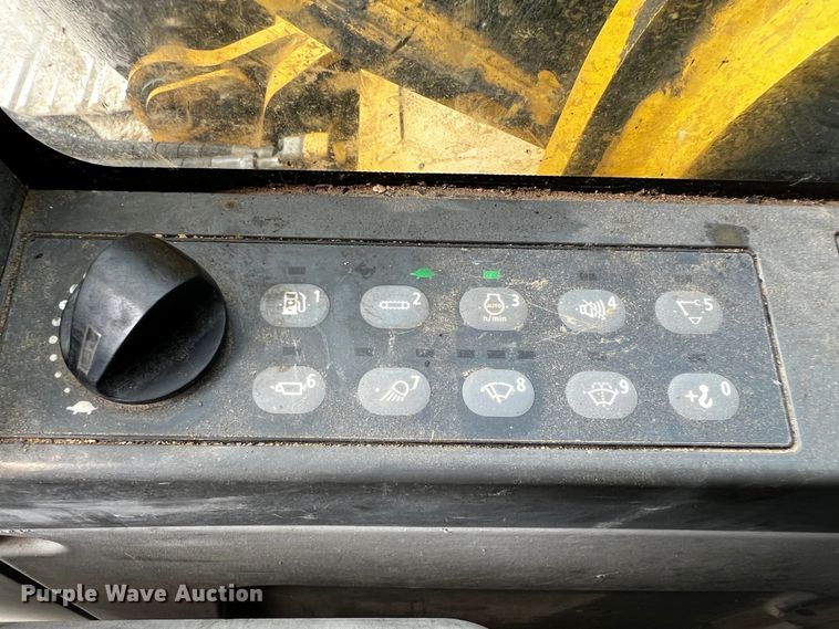 image for item DQ1985 2015 Caterpillar 336FL  excavator