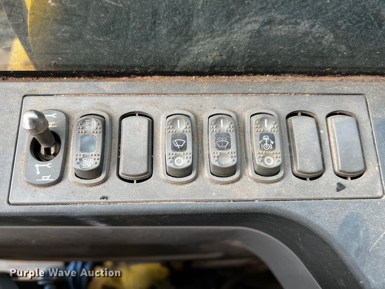 image for item DQ1985 2015 Caterpillar 336FL  excavator