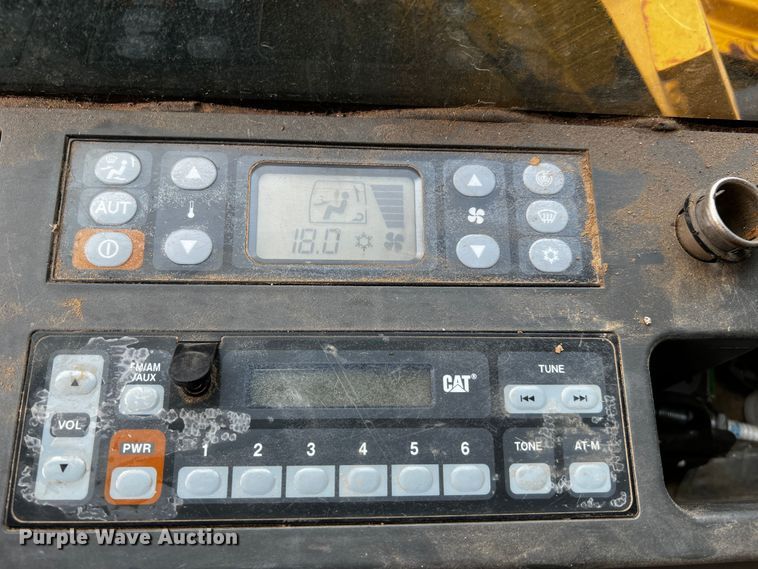 image for item DQ1985 2015 Caterpillar 336FL  excavator