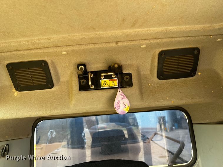 image for item DQ1985 2015 Caterpillar 336FL  excavator