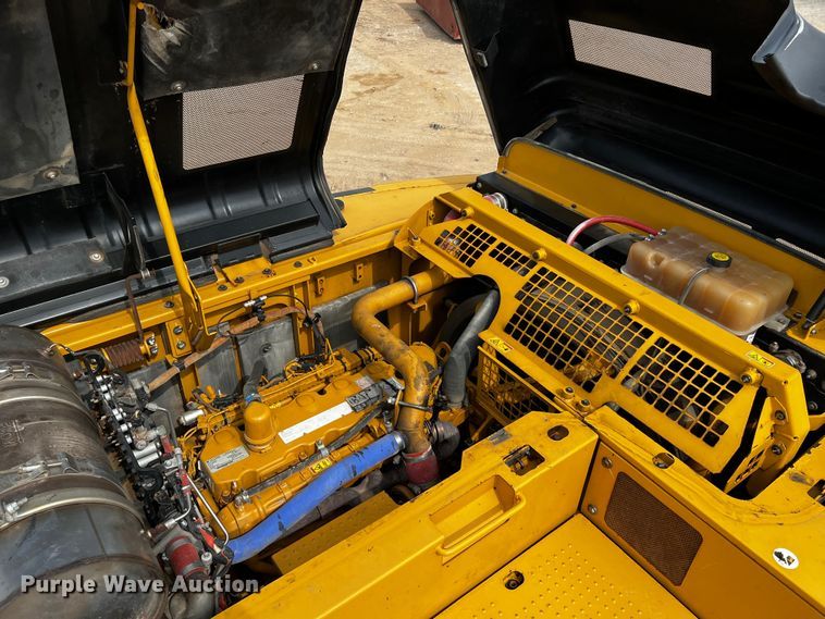 image for item DQ1985 2015 Caterpillar 336FL  excavator