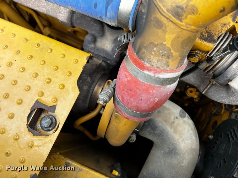 image for item DQ1985 2015 Caterpillar 336FL  excavator