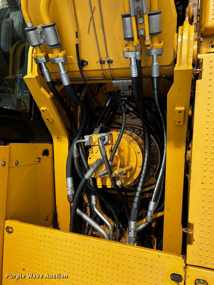 image for item DQ1985 2015 Caterpillar 336FL  excavator