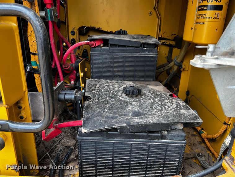 image for item DQ1985 2015 Caterpillar 336FL  excavator