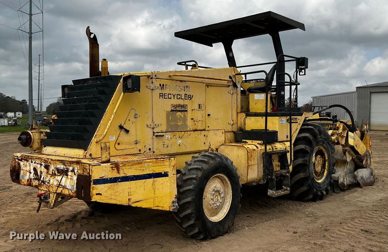 image for item DQ1986 2005 Bomag MPH454R  soil stabilizer / recycler