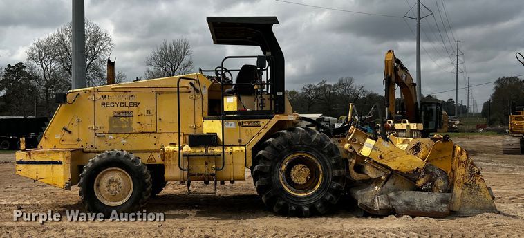 image for item DQ1986 2005 Bomag MPH454R  soil stabilizer / recycler