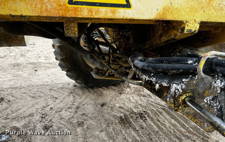 image for item DQ1986 2005 Bomag MPH454R  soil stabilizer / recycler