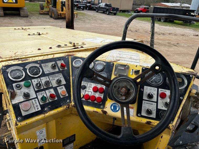 image for item DQ1986 2005 Bomag MPH454R  soil stabilizer / recycler