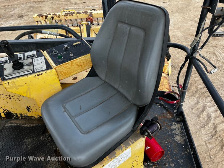 image for item DQ1986 2005 Bomag MPH454R  soil stabilizer / recycler