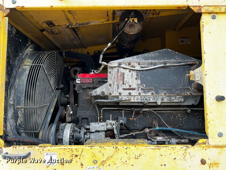 image for item DQ1986 2005 Bomag MPH454R  soil stabilizer / recycler