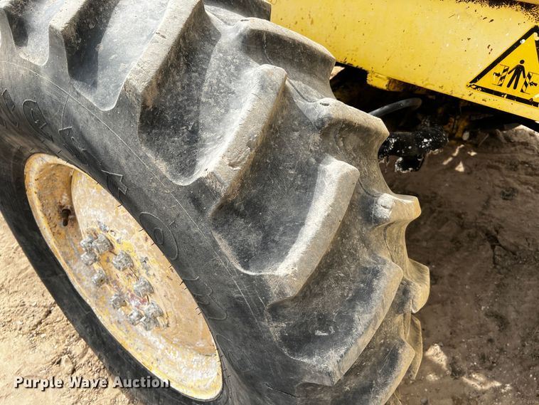 image for item DQ1986 2005 Bomag MPH454R  soil stabilizer / recycler