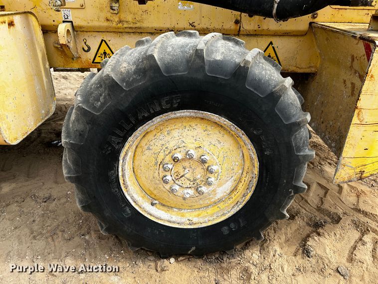 image for item DQ1986 2005 Bomag MPH454R  soil stabilizer / recycler