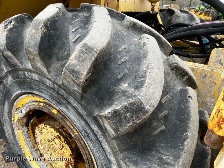 image for item DQ1986 2005 Bomag MPH454R  soil stabilizer / recycler