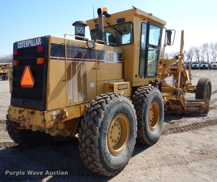 image for item DR4502 1996 Caterpillar 140H  motor grader