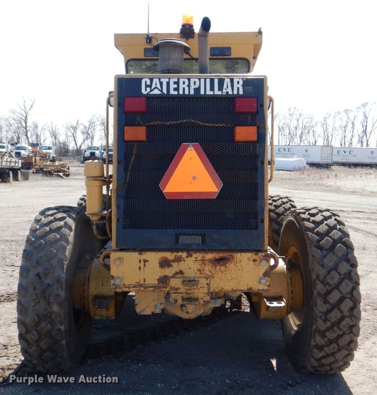 image for item DR4502 1996 Caterpillar 140H  motor grader