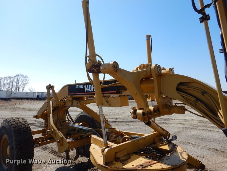 image for item DR4502 1996 Caterpillar 140H  motor grader