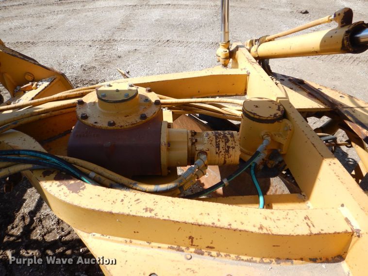 image for item DR4502 1996 Caterpillar 140H  motor grader