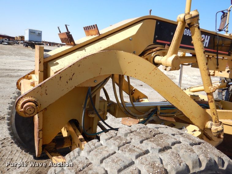 image for item DR4502 1996 Caterpillar 140H  motor grader