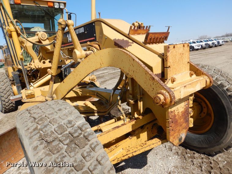 image for item DR4502 1996 Caterpillar 140H  motor grader