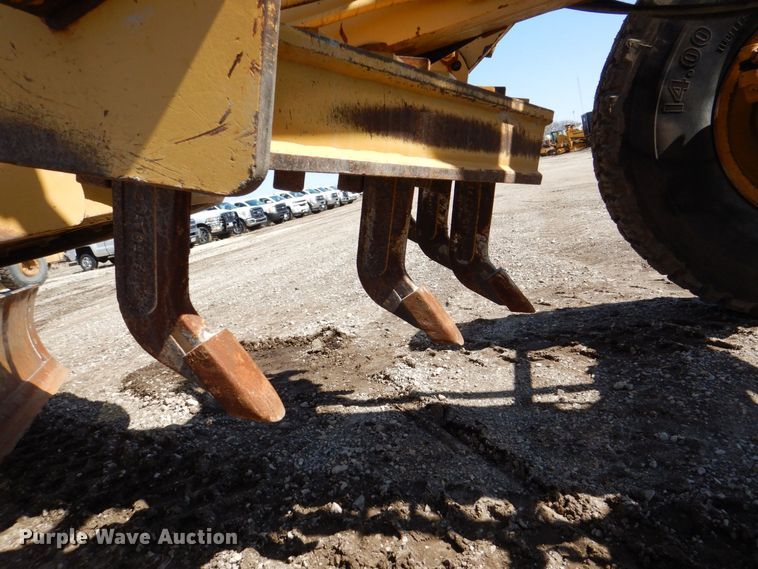 image for item DR4502 1996 Caterpillar 140H  motor grader