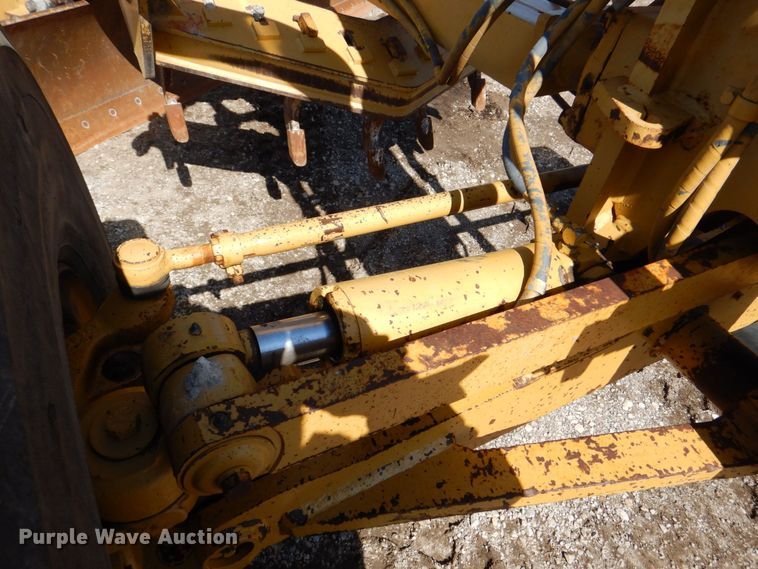 image for item DR4502 1996 Caterpillar 140H  motor grader