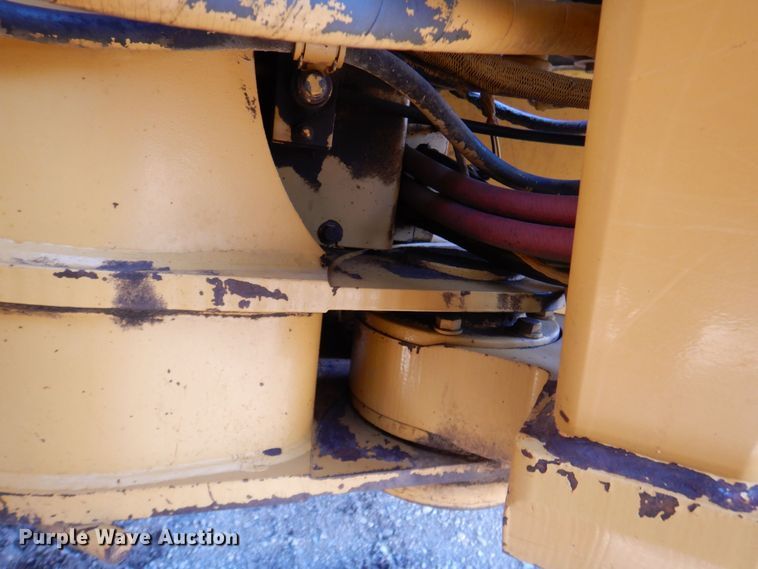 image for item DR4502 1996 Caterpillar 140H  motor grader