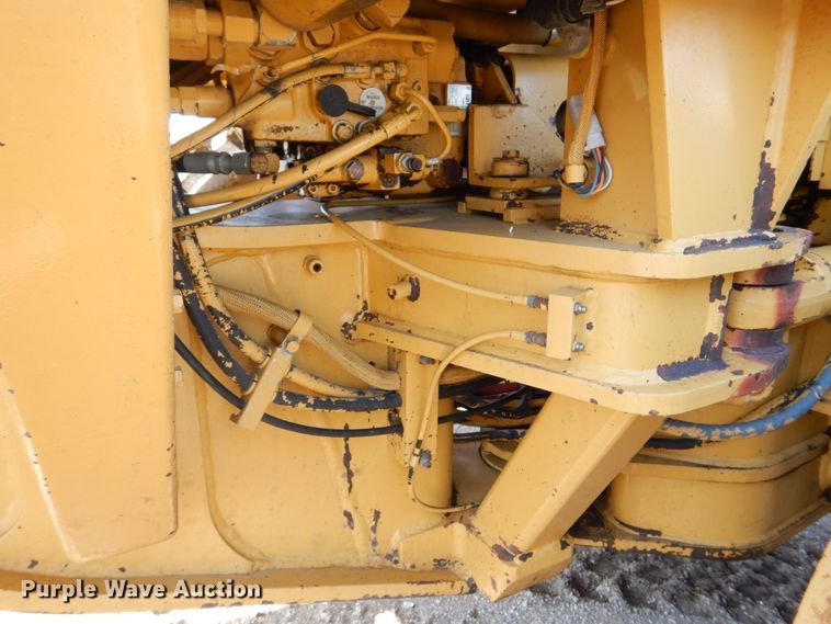 image for item DR4502 1996 Caterpillar 140H  motor grader