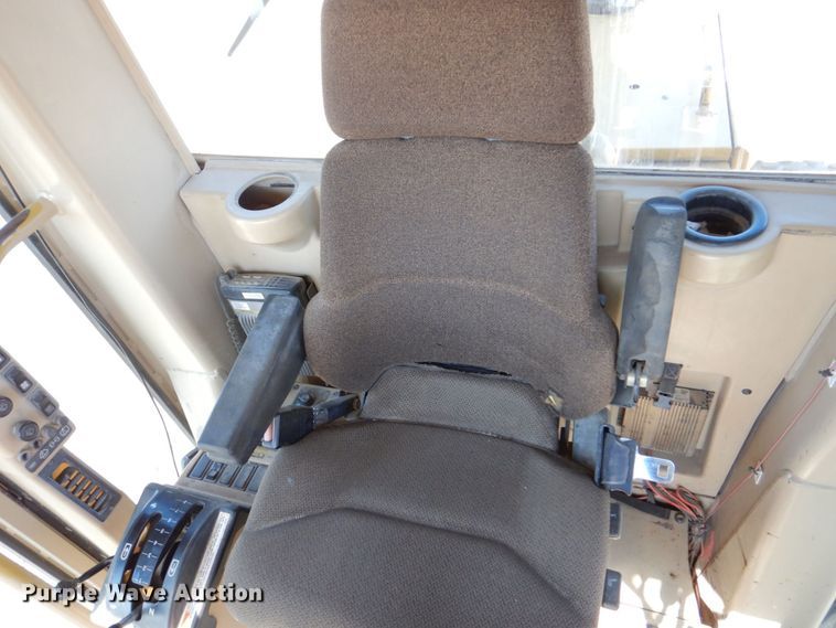 image for item DR4502 1996 Caterpillar 140H  motor grader