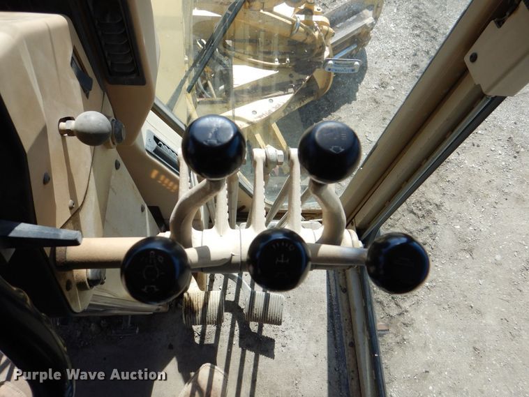 image for item DR4502 1996 Caterpillar 140H  motor grader