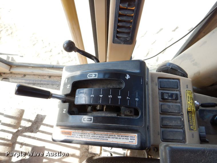 image for item DR4502 1996 Caterpillar 140H  motor grader