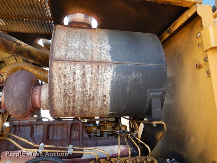 image for item DR4502 1996 Caterpillar 140H  motor grader