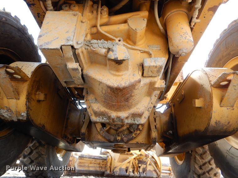 image for item DR4502 1996 Caterpillar 140H  motor grader