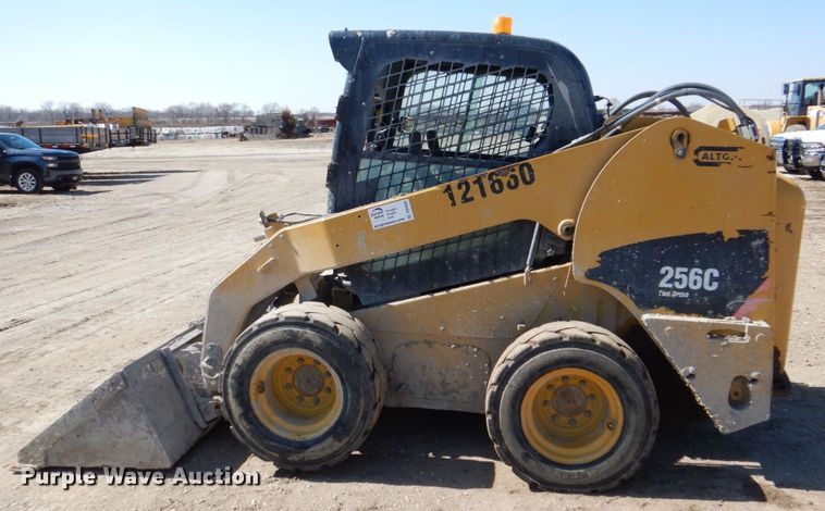 image for item DR4503 2010 Caterpillar 256C  skid steer loader