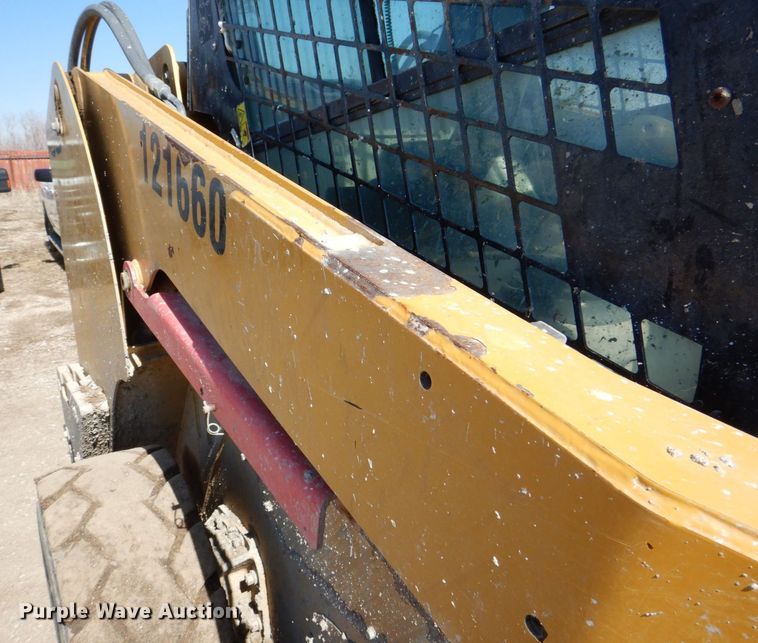 image for item DR4503 2010 Caterpillar 256C  skid steer loader