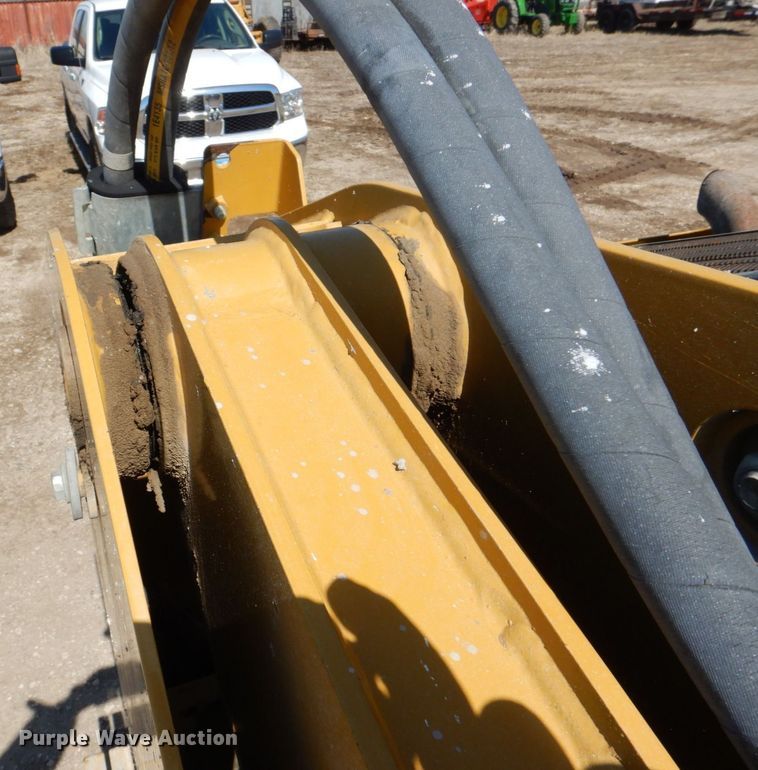 image for item DR4503 2010 Caterpillar 256C  skid steer loader