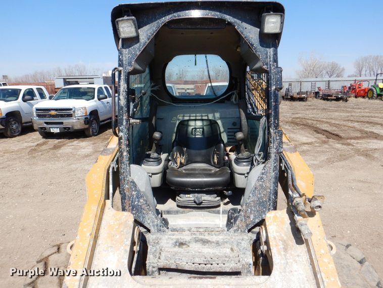 image for item DR4503 2010 Caterpillar 256C  skid steer loader