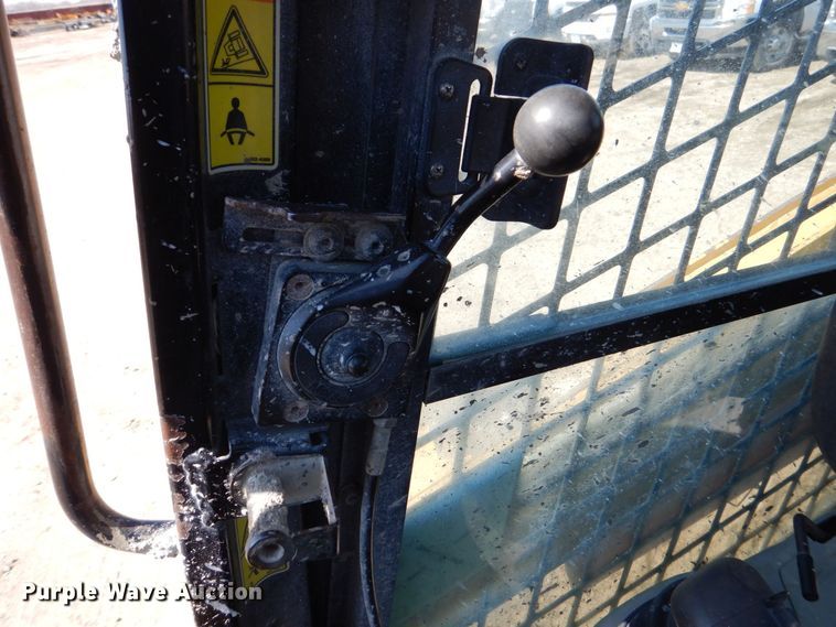 image for item DR4503 2010 Caterpillar 256C  skid steer loader