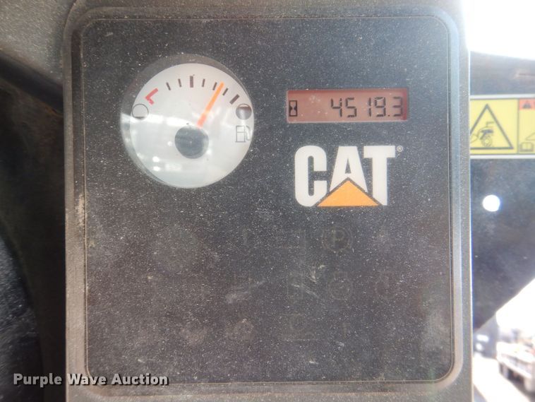 image for item DR4503 2010 Caterpillar 256C  skid steer loader