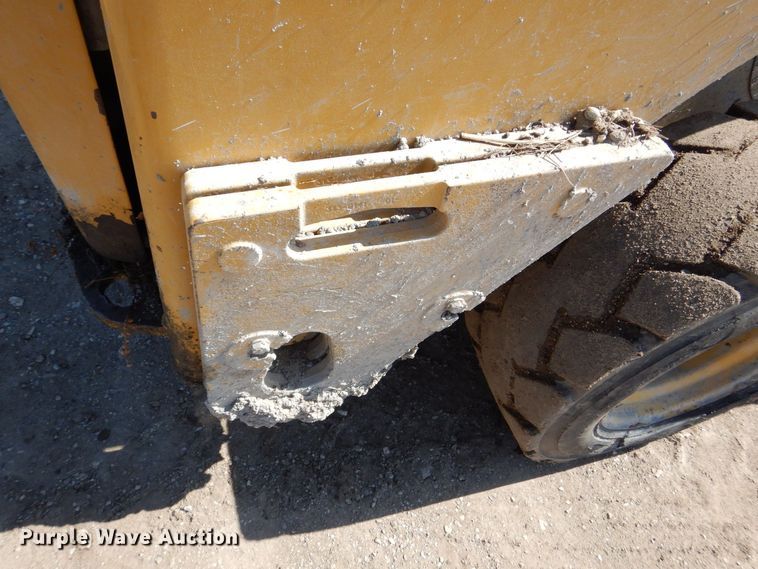 image for item DR4503 2010 Caterpillar 256C  skid steer loader