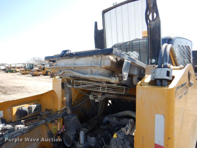image for item DR4503 2010 Caterpillar 256C  skid steer loader
