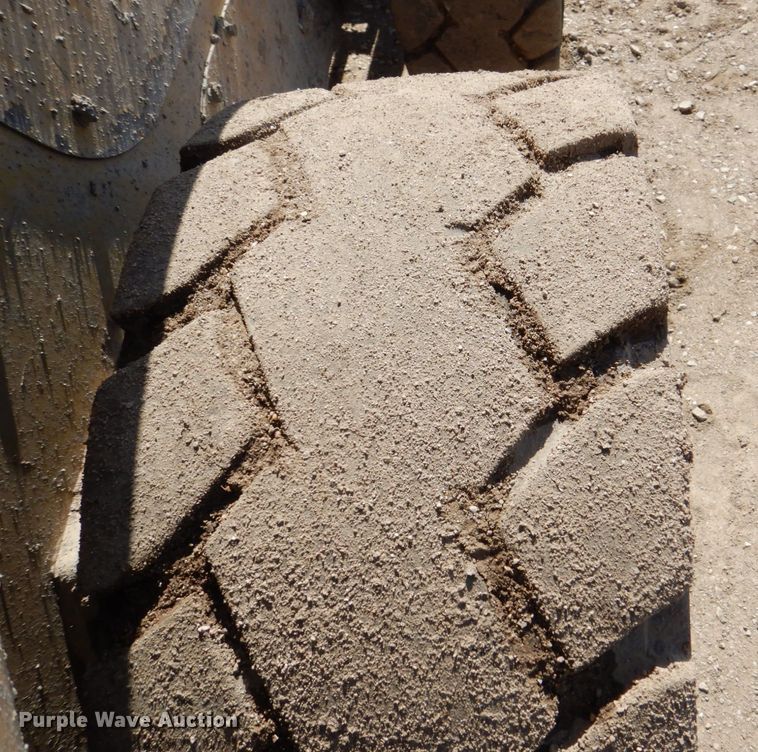 image for item DR4503 2010 Caterpillar 256C  skid steer loader