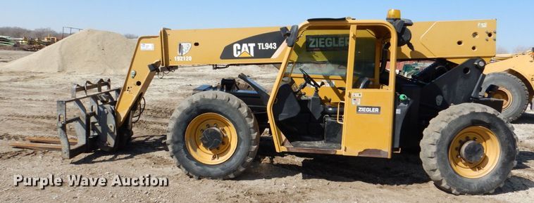 image for item DR4514 2008 Caterpillar TL943  telehandler