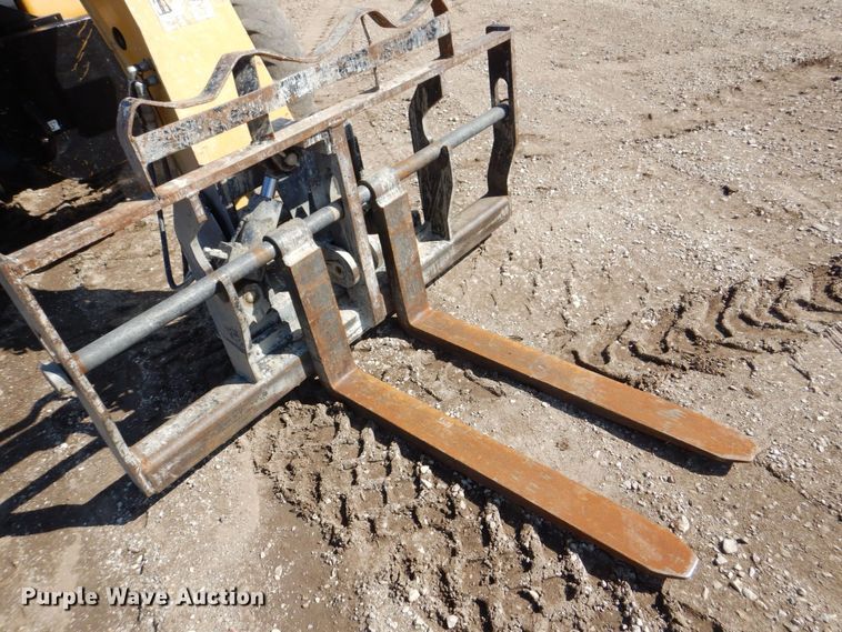 image for item DR4514 2008 Caterpillar TL943  telehandler