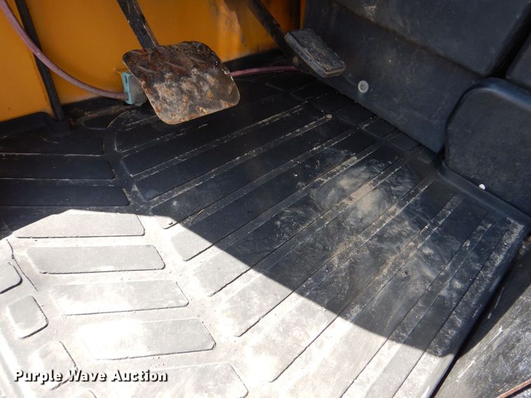 image for item DR4514 2008 Caterpillar TL943  telehandler