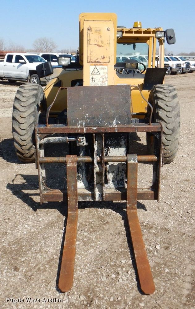 image for item DR4515 2008 Caterpillar TL943  telehandler