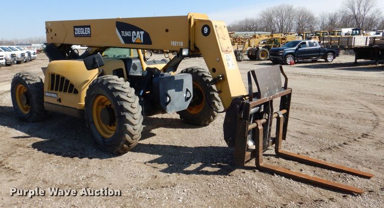 image for item DR4515 2008 Caterpillar TL943  telehandler