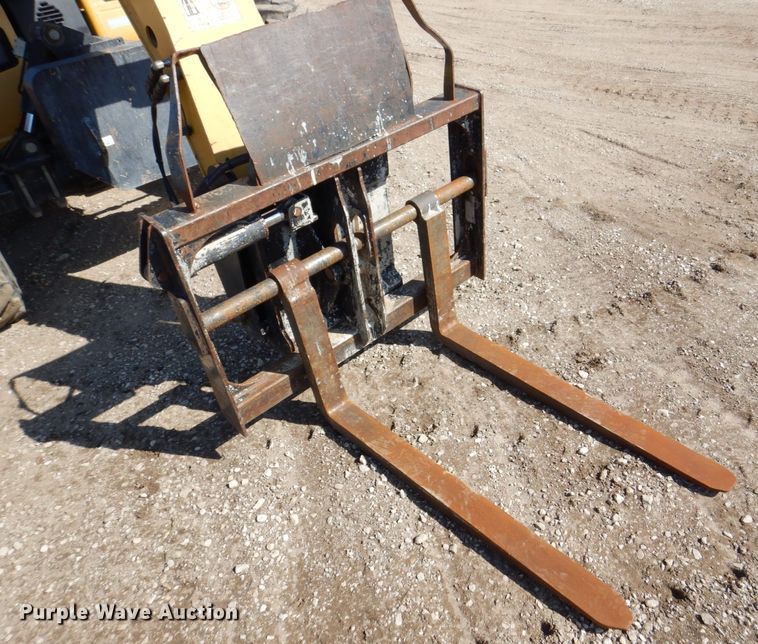 image for item DR4515 2008 Caterpillar TL943  telehandler