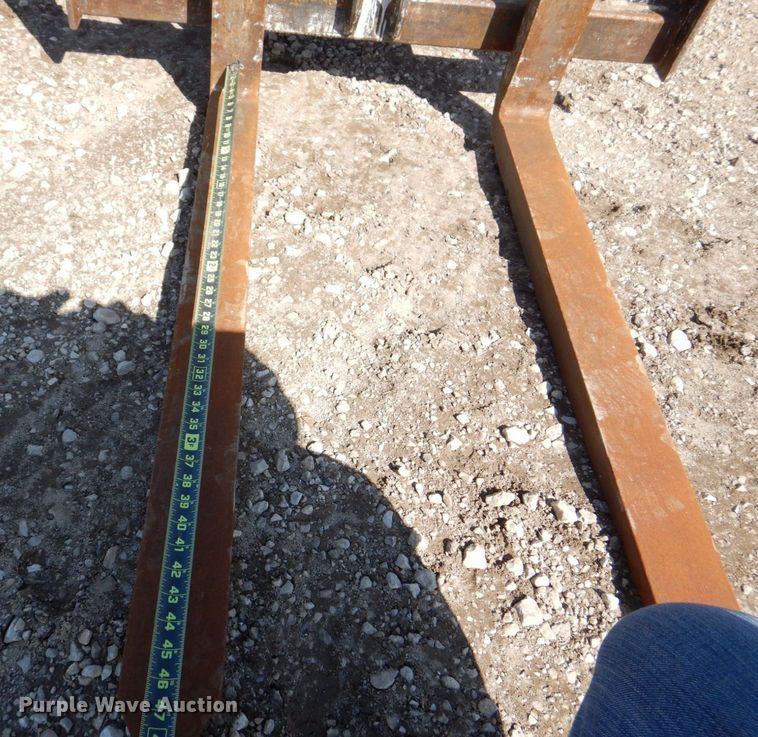 image for item DR4515 2008 Caterpillar TL943  telehandler